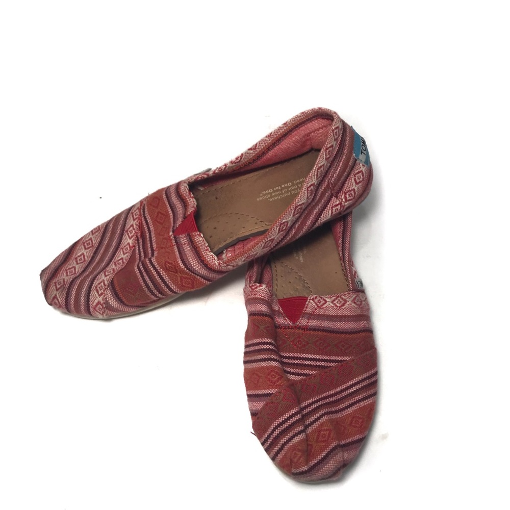 Toms patterned size 7